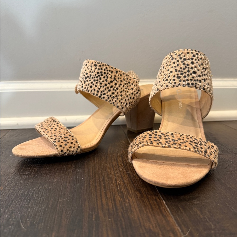Chinese Laundry Tan and Black Block Heel Sandals
